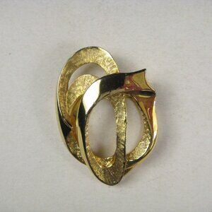 Vintage Lieba USA Goldtone Scarf Dress Clip Curved Lines Abstract